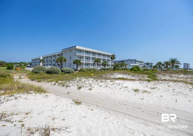 Photo 3 of Townhouse for sale at 400 Plantation Rd #3303, Gulf Shores, AL 36542 | MLS# 410674 | Listing updated on 2026-09-14