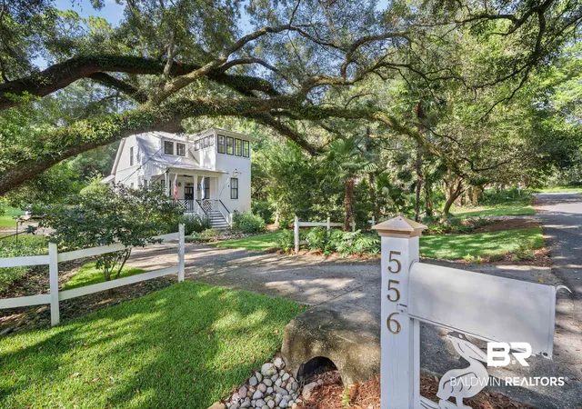 Photo 1 of Single family home for sale at 556 Johnson Ave, Fairhope, AL 36532 | MLS# 400226 | Listing updated on 2026-10-07