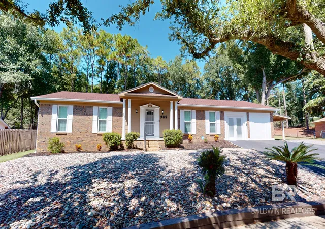 Photo 1 of Sale Pending at 905 Imperial Dr, Mobile, AL 36608 | MLS# 410888 | Listing updated on 2026-10-06