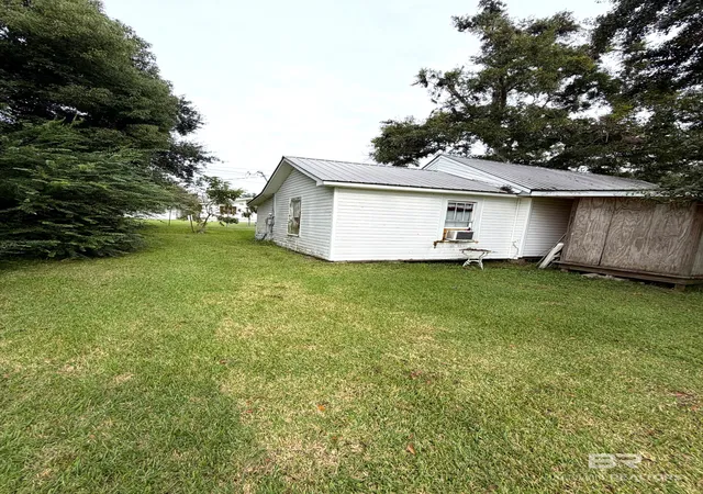 Photo 3 of Single family home for sale at 18225 Nebraska St, Robertsdale, AL 36567 | MLS# 411866 | Listing updated on 2026-10-14