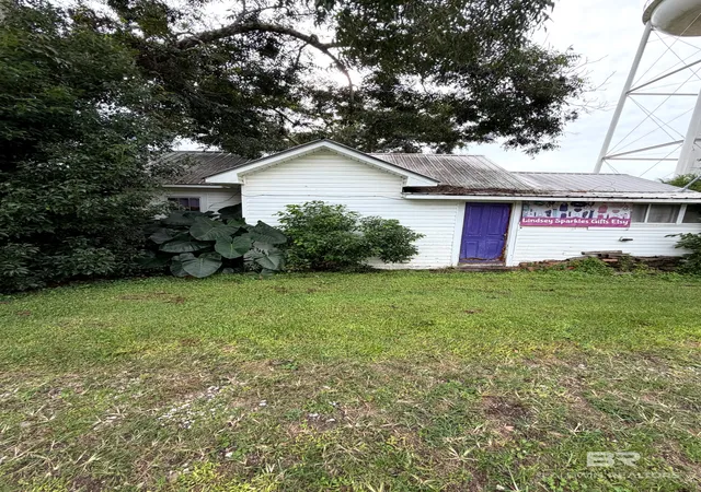 Photo 3 of Single family home for sale at 18225 Nebraska St, Robertsdale, AL 36567 | MLS# 411866 | Listing updated on 2026-10-14