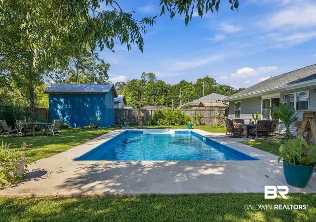 Photo 3 of Single family home for sale at 604 Eastgate Cir, Foley, AL 36535 | MLS# 411049 | Listing updated on 2026-10-14