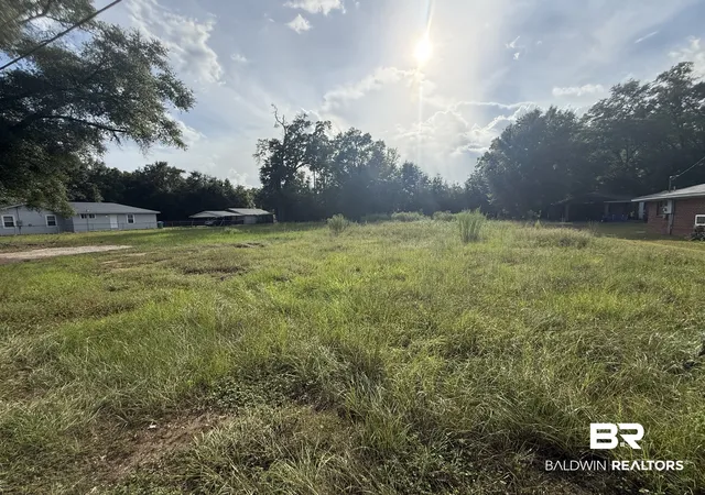Photo 3 of Sale Pending at 31 Bernard St, Saraland, AL 36571 | MLS# 410333 | Listing updated on 2026-09-17