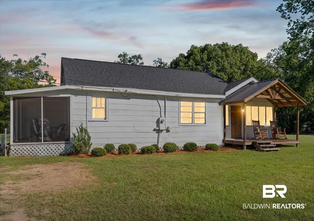 Single family home for sale at 827 Cleveland Rd, Saraland, AL 36571 | MLS# 409998