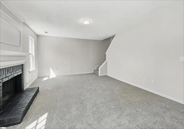 Photo 2 of Single family home for sale at 206 Fairview Lake Way, Simpsonville, SC 29680 | MLS# 1605250 | Listing updated on 2026-09-29