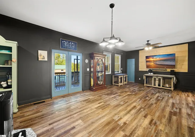 Photo 3 of Single family home for sale at 6206 State Park Rd, Travelers Rest, SC 29690 | MLS# 1605480 | Listing updated on 2026-10-07