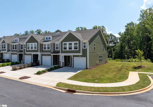 Photo 2 of Townhouse for sale at 129 Shager Pl, Travelers Rest, SC 29690 | MLS# 1602862 | Listing updated on 2026-09-11