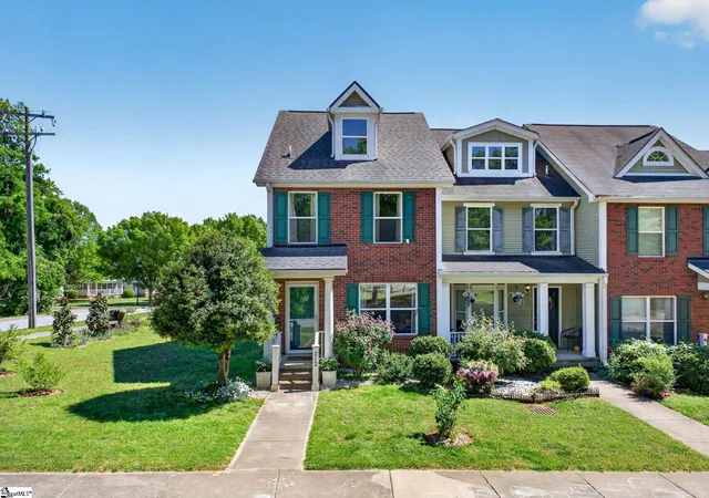 Photo 2 of Townhouse for sale at 212 Alde St, Greenville, SC 29607 | MLS# 1600003 | Listing updated on 2026-10-07