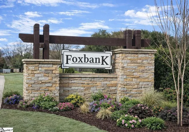 Photo 2 of Single family home for sale at 201 Terpack Ct, Gray Court, SC 29645 | MLS# 1606435 | Listing updated on 2026-10-13