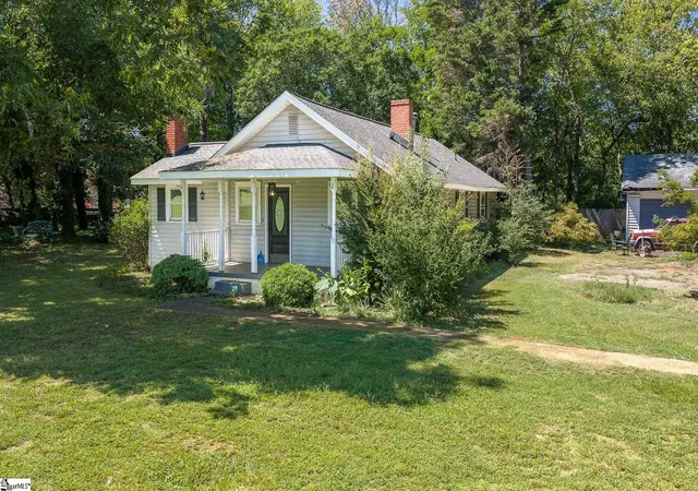 Single family home for sale at 11425 Anderson Rd, Greenville, SC 29611 | MLS# 1603579