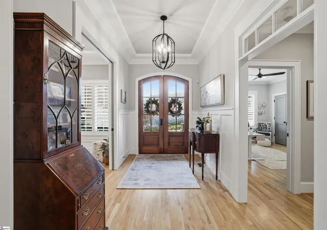 Photo 2 of Single family home for sale at 401 Southern Beech Ct, Simpsonville, SC 29681 | MLS# 1605882 | Listing updated on 2026-10-06