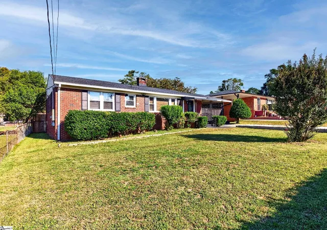 Photo 3 of Single family home for sale at 24 Maudie St, Greenville, SC 29605 | MLS# 1605785 | Listing updated on 2026-10-05