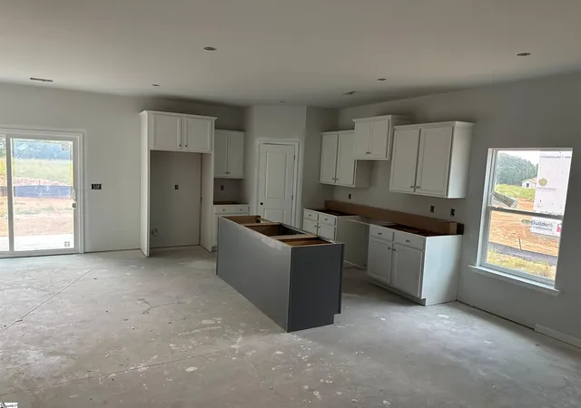 Photo 3 of Single family home for sale at 167 Gumwood Cir, Gaffney, SC 29341 | MLS# 1603122 | Listing updated on 2026-09-09