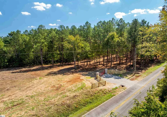 Land for sale at 02 Oak Hl Rd, Belton, SC 29627 | MLS# 1606276