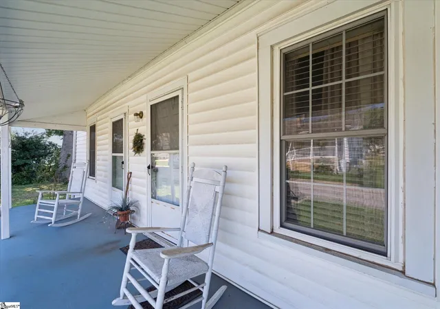 Photo 4 of Single family home for sale at 7 22nd Street, Greer, SC 29651 | MLS# 1602587 | Listing updated on 2026-09-04