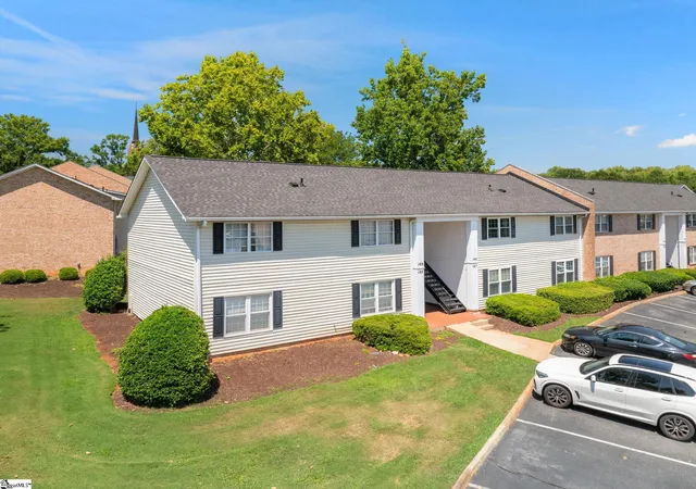 Photo 3 of Condo for sale at 925 Cleveland St #166, Greenville, SC 29601 | MLS# 1603747 | Listing updated on 2026-09-14