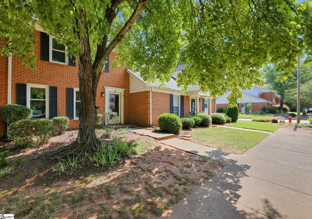 Photo 1 of Townhouse for sale at 176 Buckstone Ln, Spartanburg, SC 29307 | MLS# 1603007 | Listing updated on 2026-09-04