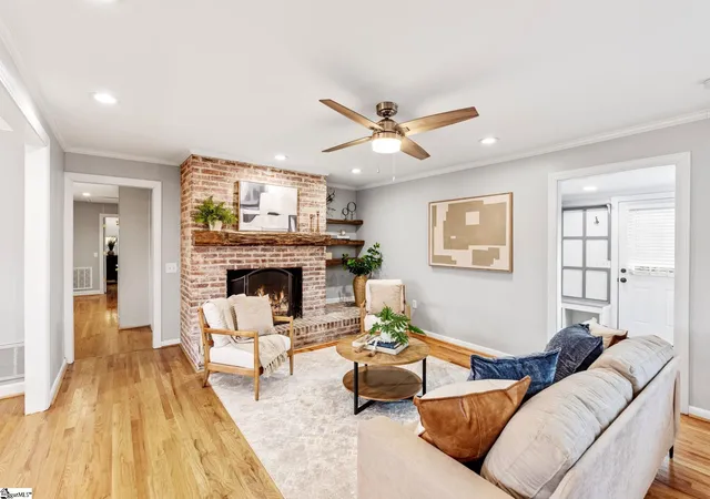 Photo 3 of Single family home for sale at 107 Hiawatha Dr, Greenville, SC 29615 | MLS# 1599357 | Listing updated on 2026-09-01
