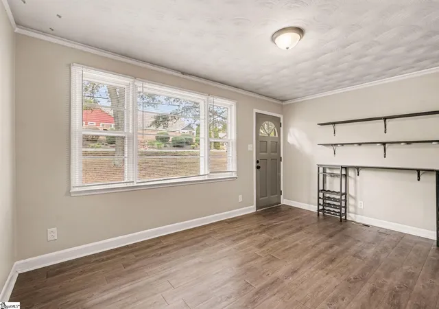 Photo 3 of Single family home for sale at 2 Ayersdale Dr, Taylors, SC 29687 | MLS# 1604092 | Listing updated on 2026-10-22
