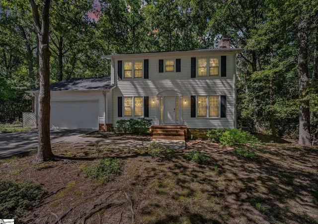 Photo 2 of Sale Pending at 112 Manassas Dr, Simpsonville, SC 29681 | MLS# 1605438 | Listing updated on 2026-10-13