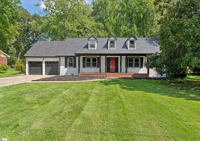 Photo 1 of Single family home for sale at 201 Rosemary Ln, Greenville, SC 29615 | MLS# 1603107 | Listing updated on 2026-09-07