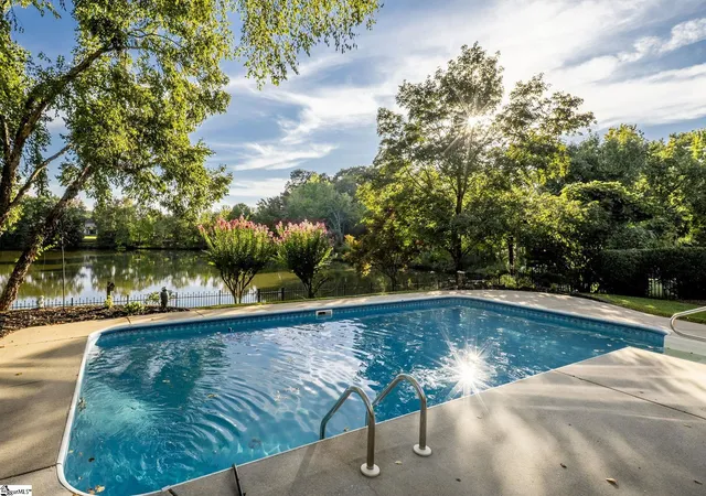 Photo 3 of Single family home for sale at 700 Mossy Ledge Ln, Simpsonville, SC 29681 | MLS# 1603656 | Listing updated on 2026-09-12