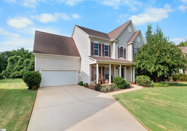 Photo 1 of Single family home for sale at 17 Alamosa Ct, Simpsonville, SC 29681 | MLS# 1604842 | Listing updated on 2026-09-28