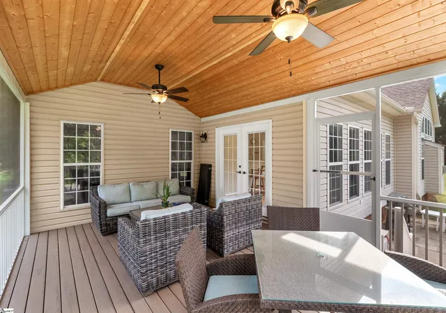 Photo 2 of Single family home for sale at 17 Alamosa Ct, Simpsonville, SC 29681 | MLS# 1604842 | Listing updated on 2026-09-28