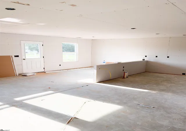 Photo 2 of Single family home for sale at 295 Henderson Rd, Gray Court, SC 29645 | MLS# 1596012 | Listing updated on 2026-09-28