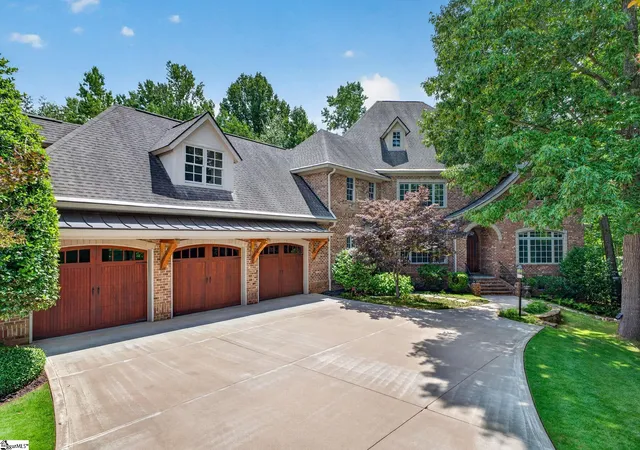 Photo 2 of Single family home for sale at 105 Treetops Ct, Greer, SC 29650 | MLS# 1594735 | Listing updated on 2026-09-05