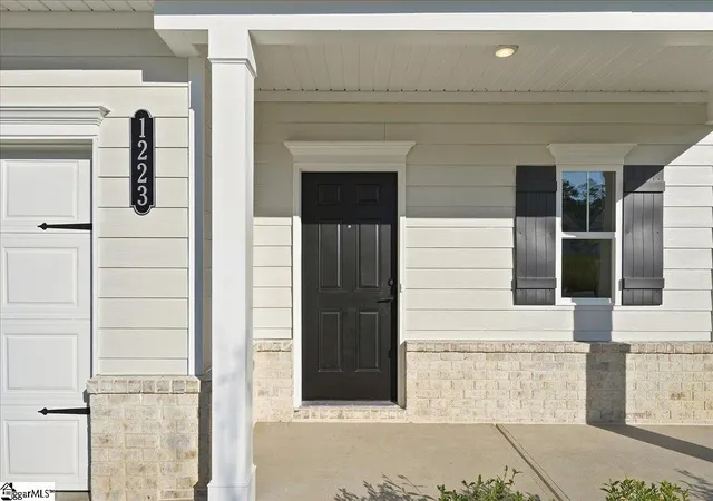 Photo 3 of Single family home for sale at 1223 Canterfield Pl, Spartanburg, SC 29307 | MLS# 1596576 | Listing updated on 2026-10-12