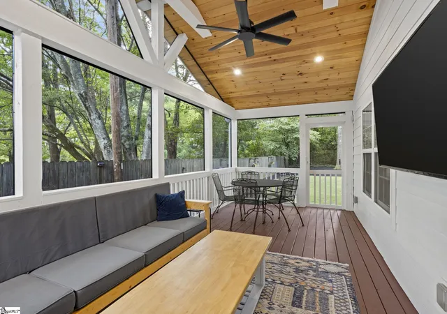 Photo 3 of Single family home for sale at 17 Vintage Ave, Greenville, SC 29607 | MLS# 1606209 | Listing updated on 2026-10-09