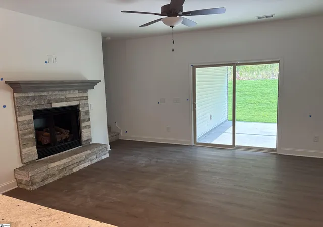 Photo 3 of Single family home for sale at 12 Deer Wy, Greenville, SC 29617 | MLS# 1585753 | Listing updated on 2026-09-01