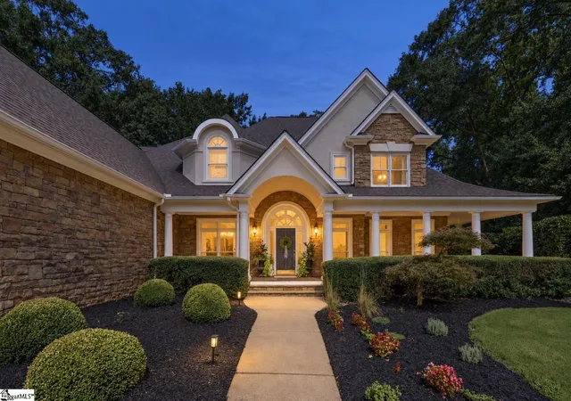 Photo 3 of Single family home for sale at 102 Powers Garden Rd, Simpsonville, SC 29681 | MLS# 1603101 | Listing updated on 2026-09-11