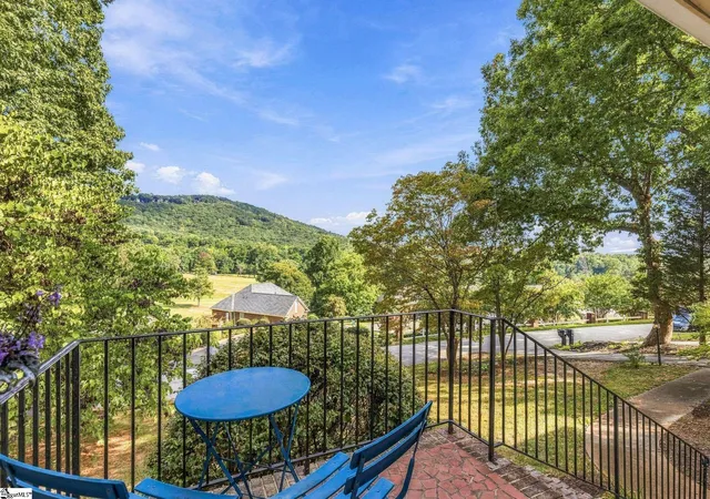 Photo 2 of Single family home for sale at 117 Clb View Dr, Greenville, SC 29609 | MLS# 1603952 | Listing updated on 2026-10-26