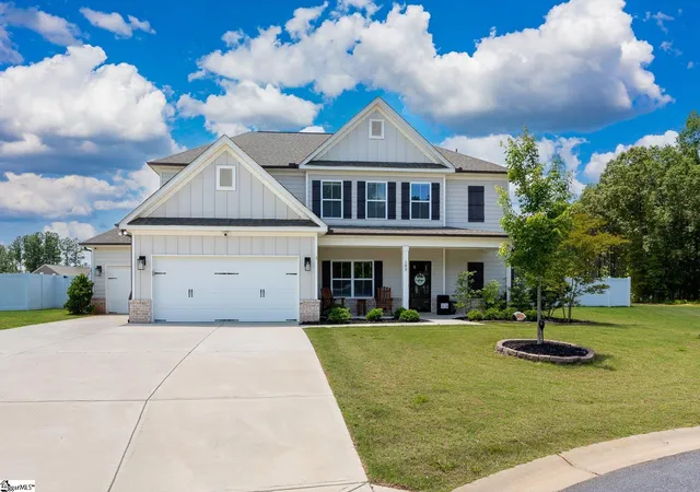 Photo 1 of Single family home for sale at 103 Martin Woods Way, Fountain Inn, SC 29644 | MLS# 1605602 | Listing updated on 2026-10-22