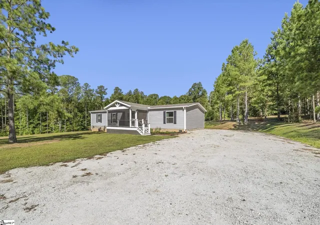 Photo 2 of Manufactured home for sale at 242 Mattie Campbell Rd, Honea Path, SC 29654 | MLS# 1603716 | Listing updated on 2026-09-23