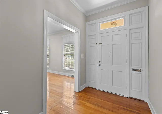 Photo 3 of Single family home for sale at 307 S Broad St, Clinton, SC 29325 | MLS# 1599263 | Listing updated on 2026-09-13