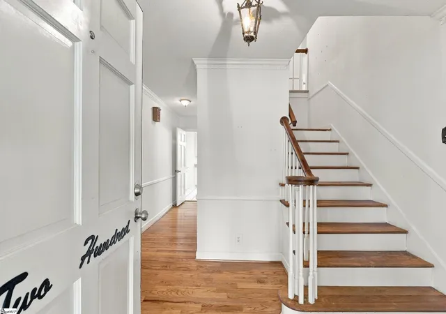 Photo 3 of Single family home for sale at 200 Connecticut Dr, Greenville, SC 29615 | MLS# 1604634 | Listing updated on 2026-10-22