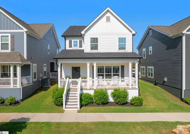 Photo 1 of Single family home for sale at 7 Logan Knoll Ln, Greenville, SC 29607 | MLS# 1603282 | Listing updated on 2026-09-09