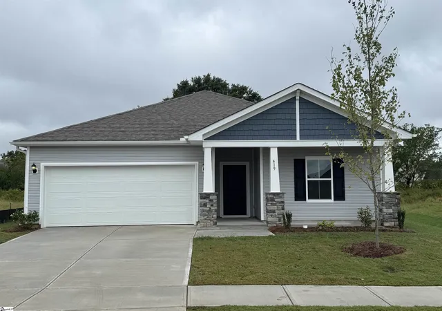 Photo 1 of Single family home for sale at 419 Beautyberry St, Simpsonville, SC 29681 | MLS# 1604722 | Listing updated on 2026-10-14