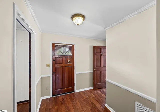 Photo 3 of Single family home for sale at 121 Brookbend Rd, Mauldin, SC 29662 | MLS# 1602787 | Listing updated on 2026-09-04