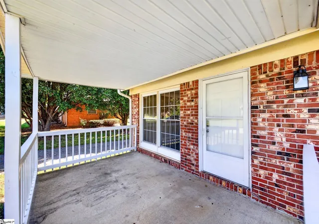 Photo 3 of Single family home for sale at 109 Old Farm Rd, Moore, SC 29369 | MLS# 1604429 | Listing updated on 2026-09-28