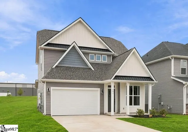 Photo 2 of Single family home for sale at 241 Chapel Creek Ct, Greenville, SC 29605 | MLS# 1584518 | Listing updated on 2026-10-27