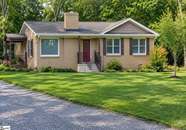 Single family home for sale at 636 Highway 17, Piedmont, SC 29673 | MLS# 1604441