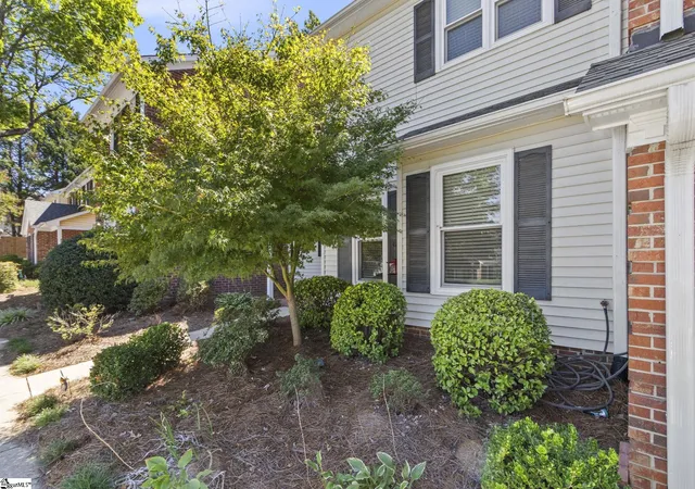 Photo 2 of Townhouse for sale at 2808 E North St #Unit 5, Greenville, SC 29615 | MLS# 1604651 | Listing updated on 2026-09-26