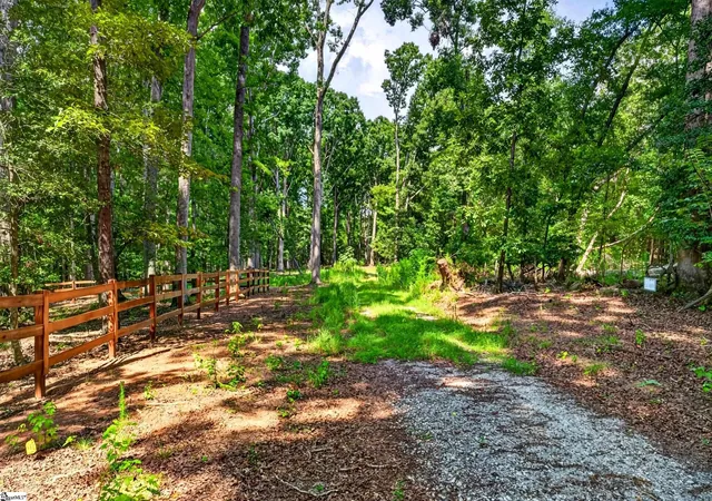 Photo 3 of House for sale at 119 Arnold Rd, Pelzer, SC 29669 | MLS# 1585138 | Listing updated on 2026-09-10
