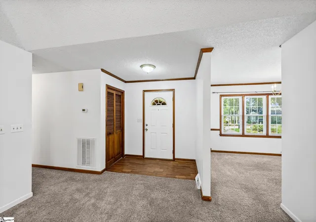 Photo 3 of Single family home for sale at 1118 Devenger Rd, Greer, SC 29650 | MLS# 1603461 | Listing updated on 2026-10-27