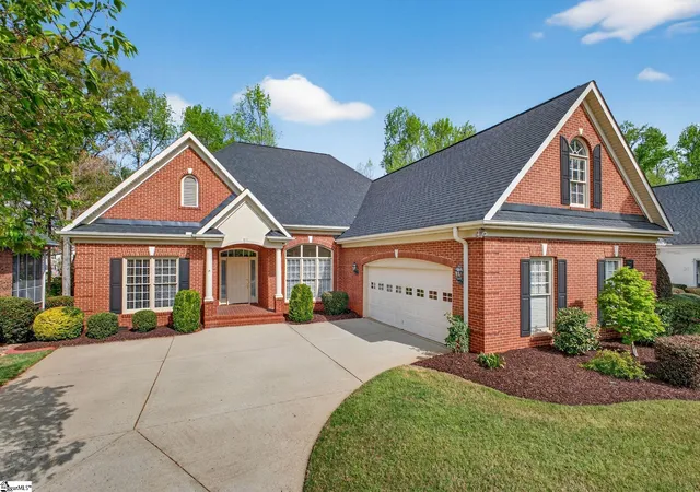 Photo 1 of Single family home for sale at 4 Broadstone Ct, Simpsonville, SC 29681 | MLS# 1586870 | Listing updated on 2026-10-16