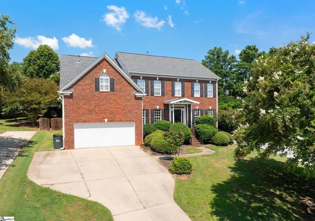 Photo 1 of Single family home for sale at 2 Noble Oaks Ln, Simpsonville, SC 29681 | MLS# 1602821 | Listing updated on 2026-09-16
